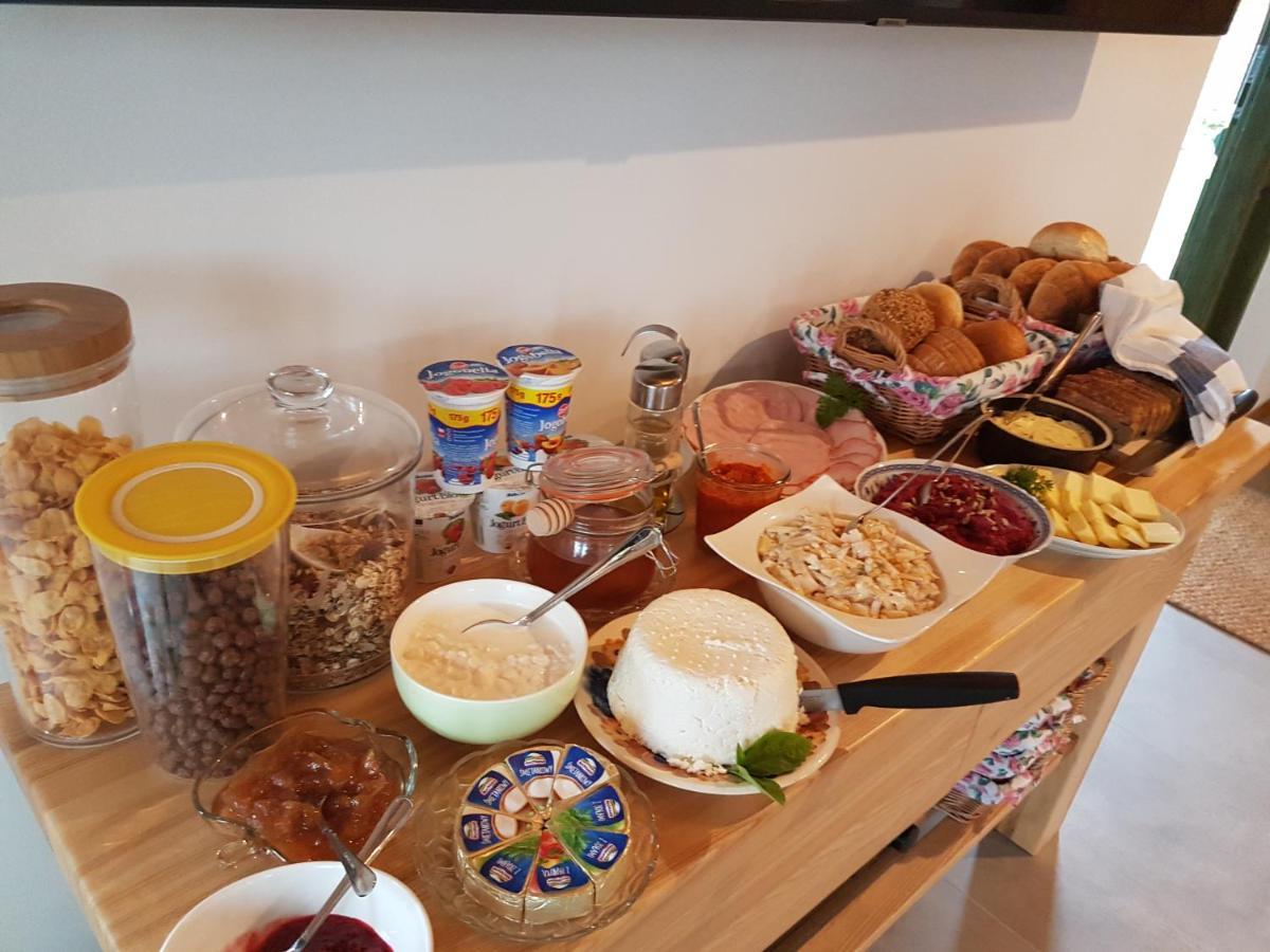 Wypoczynek Pod Lipami Bed and Breakfast Ruciane-Nida Buitenkant foto